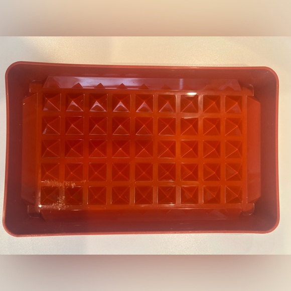 Tupperware Paprika Hot Dog Keeper Bacon Meat Marinade Container Vintage - Picture 5 of 5